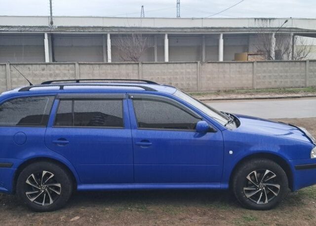 Синій Шкода Октавія, об'ємом двигуна 2 л та пробігом 320 тис. км за 4300 $, фото 2 на Automoto.ua