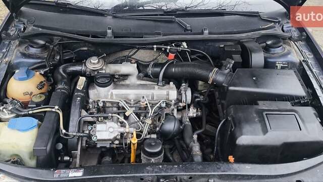 Синий Шкода Октавия, объемом двигателя 1.9 л и пробегом 475 тыс. км за 4350 $, фото 8 на Automoto.ua