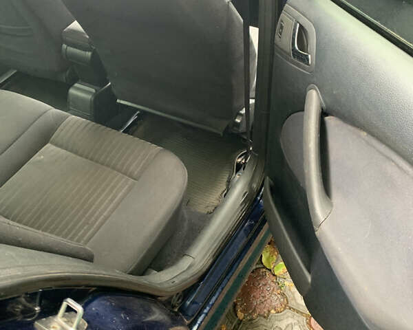 Синий Шкода Октавия, объемом двигателя 1.98 л и пробегом 263 тыс. км за 3500 $, фото 10 на Automoto.ua