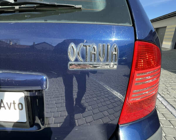 Синий Шкода Октавия, объемом двигателя 2 л и пробегом 290 тыс. км за 4600 $, фото 5 на Automoto.ua