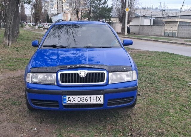 Синій Шкода Октавія, об'ємом двигуна 2 л та пробігом 320 тис. км за 4300 $, фото 1 на Automoto.ua
