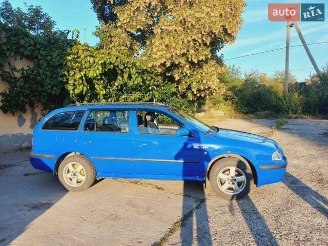 Синий Шкода Октавия, объемом двигателя 1 л и пробегом 307 тыс. км за 5200 $, фото 7 на Automoto.ua
