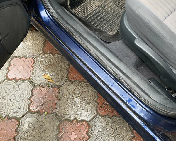 Синий Шкода Октавия, объемом двигателя 1.98 л и пробегом 263 тыс. км за 3500 $, фото 2 на Automoto.ua