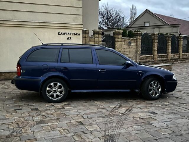Синий Шкода Октавия, объемом двигателя 1.9 л и пробегом 299 тыс. км за 2900 $, фото 7 на Automoto.ua