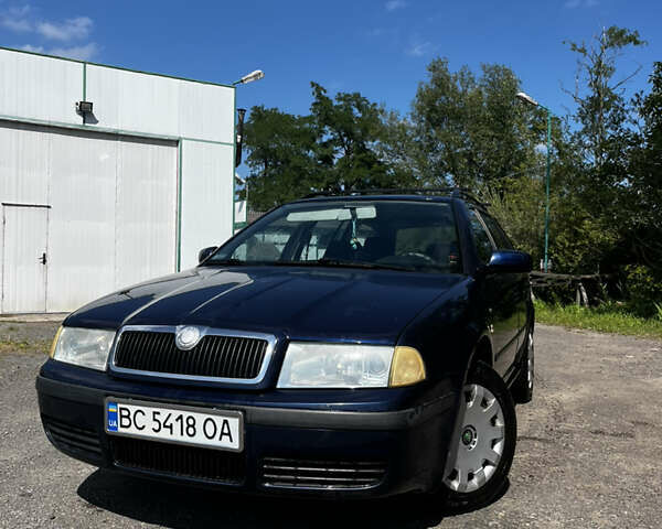 Синий Шкода Октавия, объемом двигателя 1.98 л и пробегом 241 тыс. км за 2900 $, фото 1 на Automoto.ua