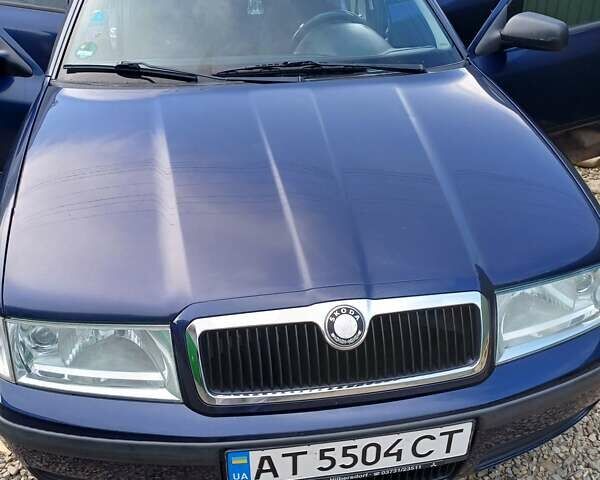 Синий Шкода Октавия, объемом двигателя 1.6 л и пробегом 248 тыс. км за 3900 $, фото 10 на Automoto.ua