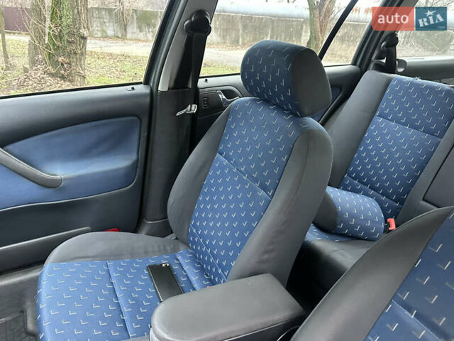 Синій Шкода Октавія, об'ємом двигуна 1.9 л та пробігом 298 тис. км за 4499 $, фото 23 на Automoto.ua