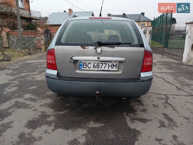 Синій Шкода Октавія, об'ємом двигуна 1.6 л та пробігом 300 тис. км за 2900 $, фото 4 на Automoto.ua