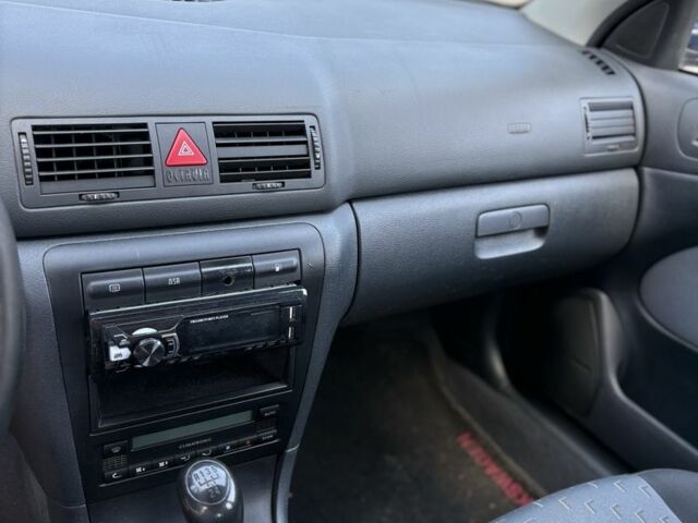 Шкода Октавия 2002 в Лубнах на Automoto.ua Синий Шкода Октавия, объемом двигателя 1.6 л и пробегом 230 тыс. км за 4800 $, фото 16 на Automoto.ua