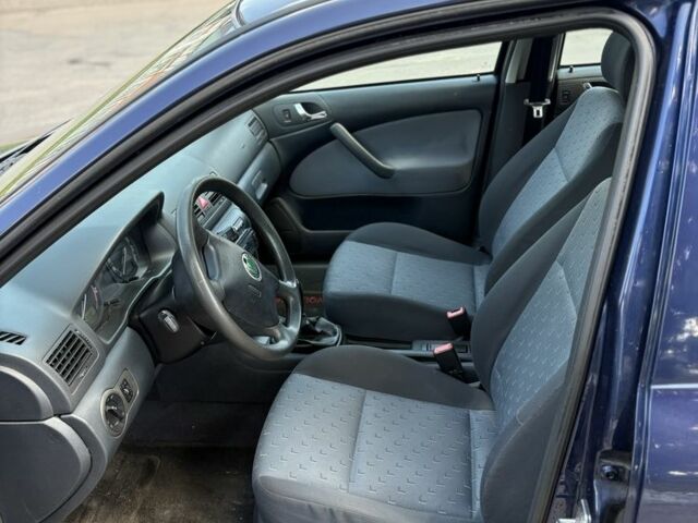 Шкода Октавия 2002 в Лубнах на Automoto.ua Синий Шкода Октавия, объемом двигателя 1.6 л и пробегом 230 тыс. км за 4800 $, фото 15 на Automoto.ua