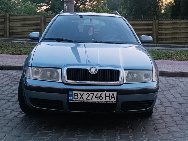 Синий Шкода Октавия, объемом двигателя 2 л и пробегом 394 тыс. км за 4100 $, фото 1 на Automoto.ua
