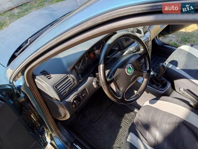 Синий Шкода Октавия, объемом двигателя 1.6 л и пробегом 269 тыс. км за 6500 $, фото 20 на Automoto.ua