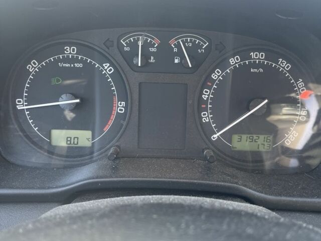 Синий Шкода Октавия, объемом двигателя 1.9 л и пробегом 300 тыс. км за 2000 $, фото 6 на Automoto.ua