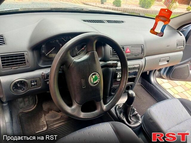 Синий Шкода Октавия, объемом двигателя 1.6 л и пробегом 167 тыс. км за 4750 $, фото 7 на Automoto.ua