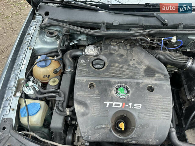 Синій Шкода Октавія, об'ємом двигуна 1.9 л та пробігом 298 тис. км за 4499 $, фото 24 на Automoto.ua