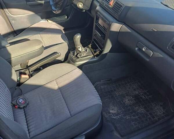 Синий Шкода Октавия, объемом двигателя 1.98 л и пробегом 211 тыс. км за 5200 $, фото 4 на Automoto.ua