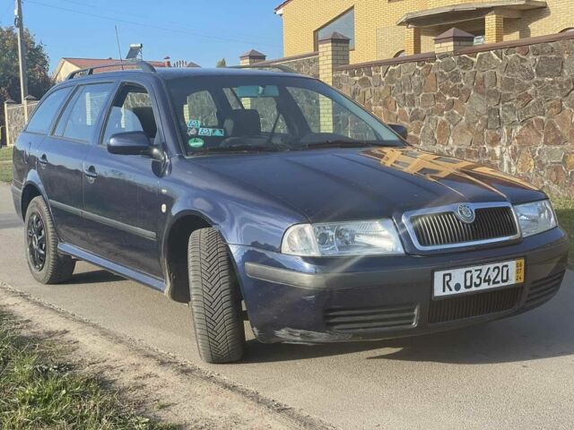 Синій Шкода Октавія, об'ємом двигуна 1.6 л та пробігом 255 тис. км за 1750 $, фото 2 на Automoto.ua