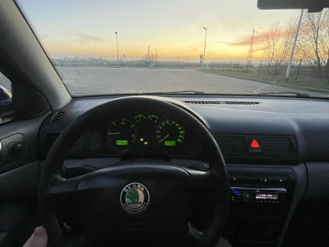 Синий Шкода Октавия, объемом двигателя 0 л и пробегом 300 тыс. км за 1650 $, фото 9 на Automoto.ua