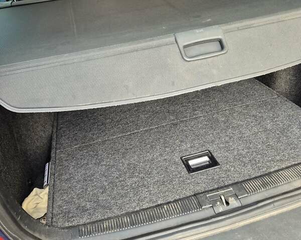 Синий Шкода Октавия, объемом двигателя 1.6 л и пробегом 217 тыс. км за 4800 $, фото 4 на Automoto.ua