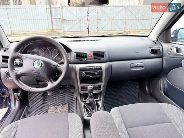 Синий Шкода Октавия, объемом двигателя 1.6 л и пробегом 267 тыс. км за 4900 $, фото 11 на Automoto.ua