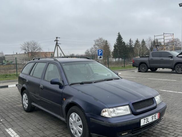 Синий Шкода Октавия, объемом двигателя 0 л и пробегом 300 тыс. км за 1650 $, фото 4 на Automoto.ua