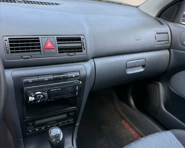 Синий Шкода Октавия, объемом двигателя 1.6 л и пробегом 230 тыс. км за 4999 $, фото 15 на Automoto.ua