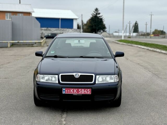 Синий Шкода Октавия, объемом двигателя 1.6 л и пробегом 260 тыс. км за 5400 $, фото 1 на Automoto.ua