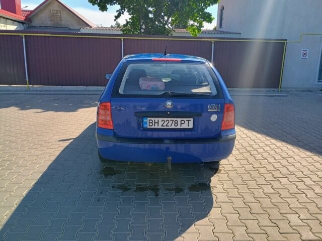 Синий Шкода Октавия, объемом двигателя 1.6 л и пробегом 211 тыс. км за 3999 $, фото 4 на Automoto.ua