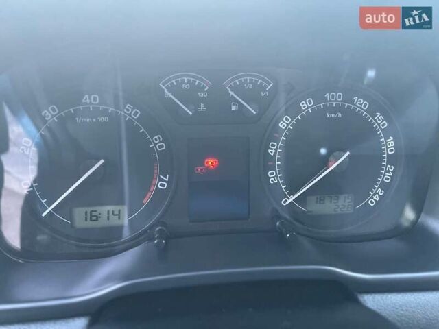 Синий Шкода Октавия, объемом двигателя 1.78 л и пробегом 187 тыс. км за 6199 $, фото 55 на Automoto.ua