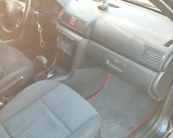 Синий Шкода Октавия, объемом двигателя 1.78 л и пробегом 230 тыс. км за 5500 $, фото 7 на Automoto.ua