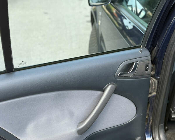 Синий Шкода Октавия, объемом двигателя 1.6 л и пробегом 230 тыс. км за 4999 $, фото 9 на Automoto.ua