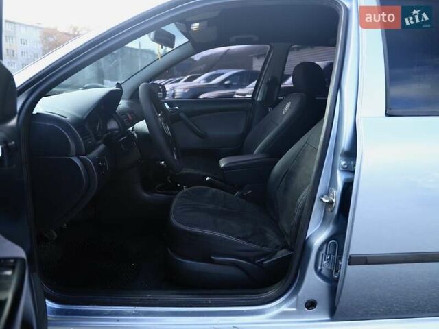 Синий Шкода Октавия, объемом двигателя 1.9 л и пробегом 342 тыс. км за 4200 $, фото 1 на Automoto.ua