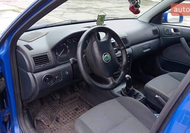 Синий Шкода Октавия, объемом двигателя 1.6 л и пробегом 345 тыс. км за 4900 $, фото 7 на Automoto.ua