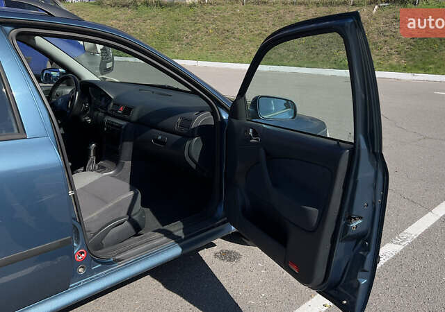 Синий Шкода Октавия, объемом двигателя 1.98 л и пробегом 220 тыс. км за 4000 $, фото 9 на Automoto.ua