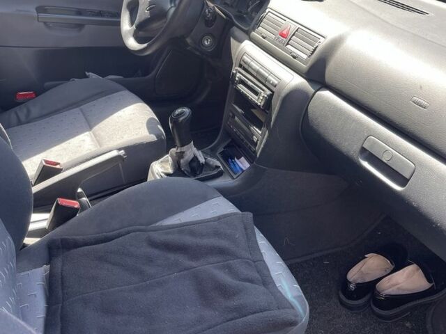 Синій Шкода Октавія, об'ємом двигуна 1.6 л та пробігом 255 тис. км за 1750 $, фото 15 на Automoto.ua