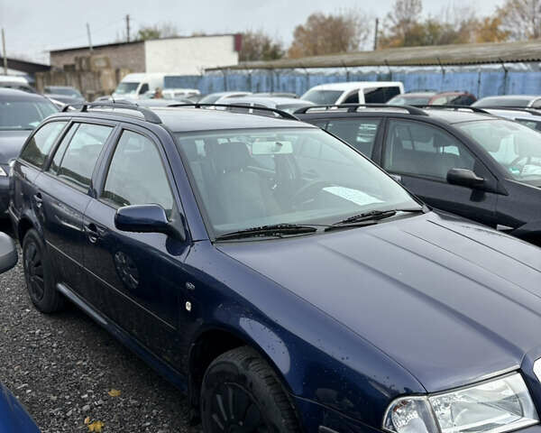 Синий Шкода Октавия, объемом двигателя 1.6 л и пробегом 230 тыс. км за 4999 $, фото 2 на Automoto.ua