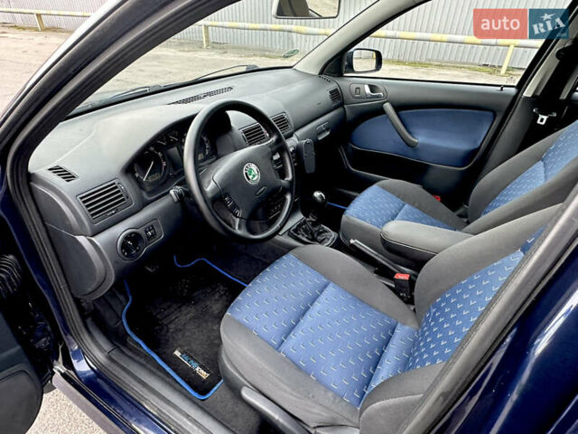Синий Шкода Октавия, объемом двигателя 1.6 л и пробегом 260 тыс. км за 5400 $, фото 17 на Automoto.ua