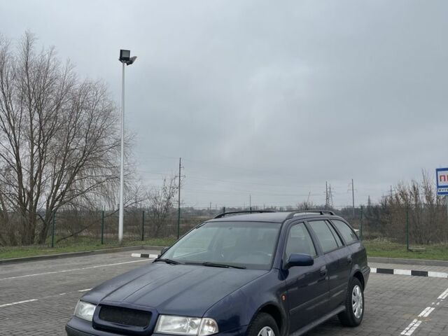 Синий Шкода Октавия, объемом двигателя 0 л и пробегом 300 тыс. км за 1650 $, фото 6 на Automoto.ua