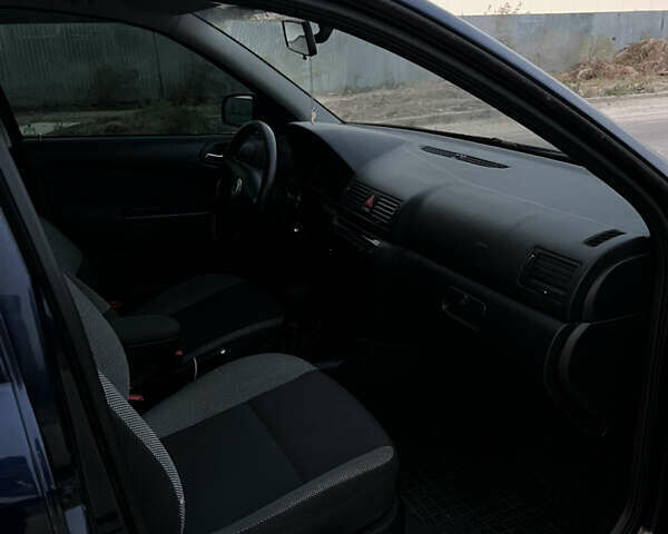 Синий Шкода Октавия, объемом двигателя 1.98 л и пробегом 235 тыс. км за 5500 $, фото 24 на Automoto.ua