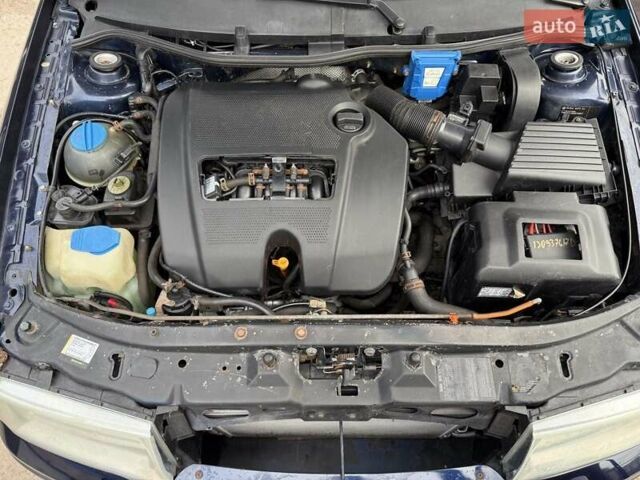 Синий Шкода Октавия, объемом двигателя 1.6 л и пробегом 267 тыс. км за 4900 $, фото 15 на Automoto.ua