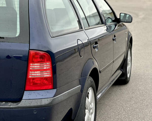 Синий Шкода Октавия, объемом двигателя 1.6 л и пробегом 260 тыс. км за 5400 $, фото 15 на Automoto.ua