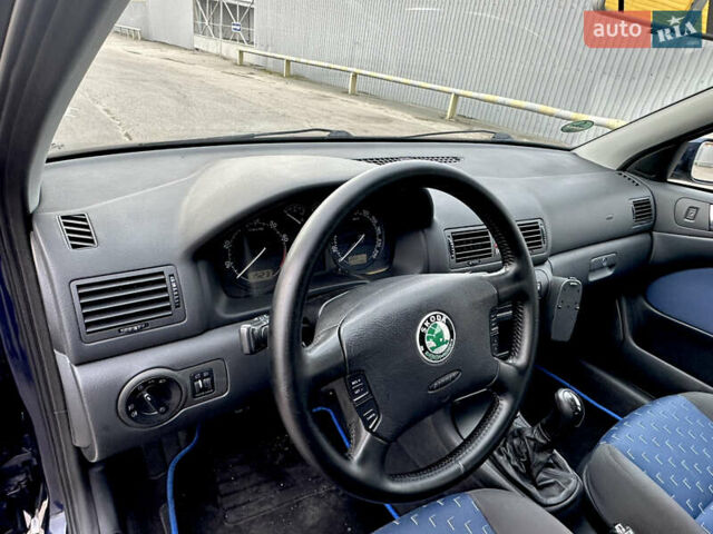 Синий Шкода Октавия, объемом двигателя 1.6 л и пробегом 260 тыс. км за 5400 $, фото 19 на Automoto.ua