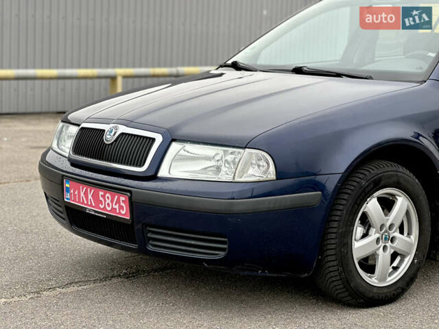 Синий Шкода Октавия, объемом двигателя 1.6 л и пробегом 260 тыс. км за 5400 $, фото 10 на Automoto.ua