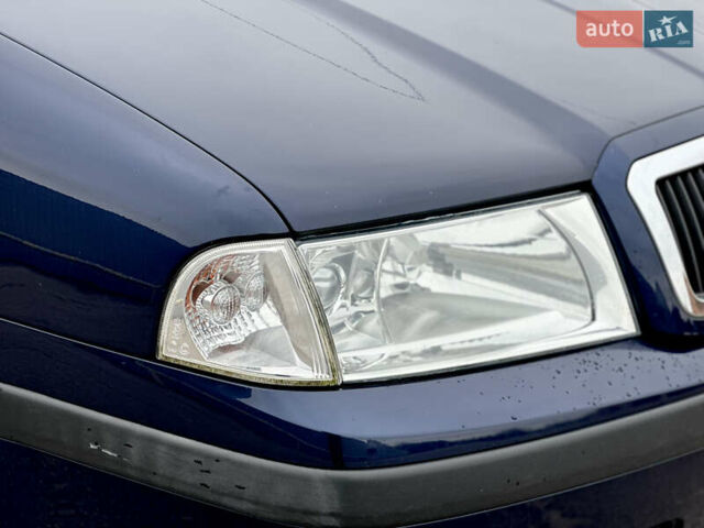 Синий Шкода Октавия, объемом двигателя 1.6 л и пробегом 260 тыс. км за 5400 $, фото 11 на Automoto.ua