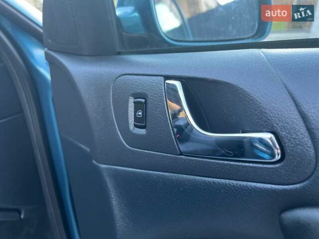 Синий Шкода Октавия, объемом двигателя 1.78 л и пробегом 187 тыс. км за 6199 $, фото 71 на Automoto.ua