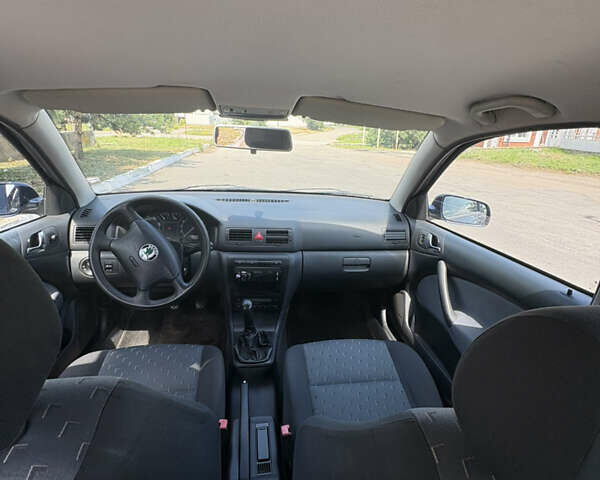 Синий Шкода Октавия, объемом двигателя 1.6 л и пробегом 230 тыс. км за 4999 $, фото 11 на Automoto.ua