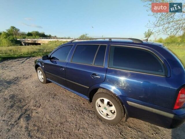 Синий Шкода Октавия, объемом двигателя 1.78 л и пробегом 230 тыс. км за 5500 $, фото 1 на Automoto.ua