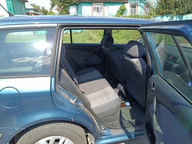 Синий Шкода Октавия, объемом двигателя 1.9 л и пробегом 300 тыс. км за 2300 $, фото 5 на Automoto.ua