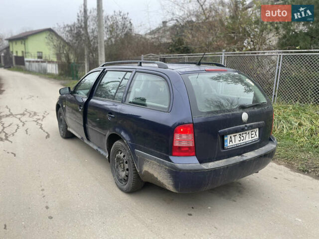 Синий Шкода Октавия, объемом двигателя 1.6 л и пробегом 250 тыс. км за 2700 $, фото 3 на Automoto.ua