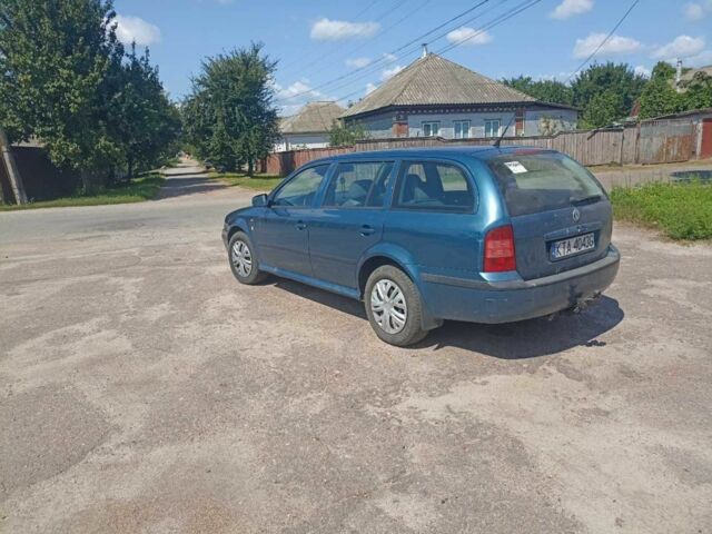 Синий Шкода Октавия, объемом двигателя 1.9 л и пробегом 300 тыс. км за 2300 $, фото 3 на Automoto.ua